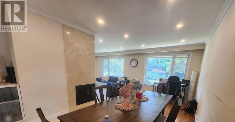 184 Burbank Drive, Toronto, ON, M2K 1P4 - 3