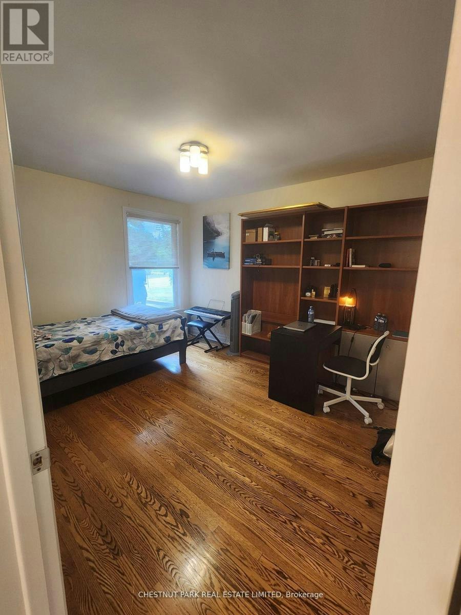 184 Burbank Drive, Toronto, ON, M2K 1P4 - 7