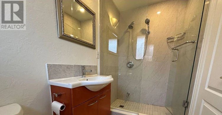 184 Burbank Drive, Toronto, ON, M2K 1P4 - 18
