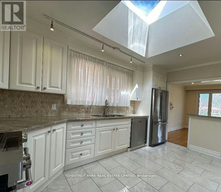 184 Burbank Drive, Toronto, ON, M2K 1P4 - 17