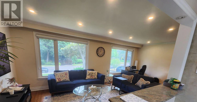 184 Burbank Drive, Toronto, ON, M2K 1P4 - 5