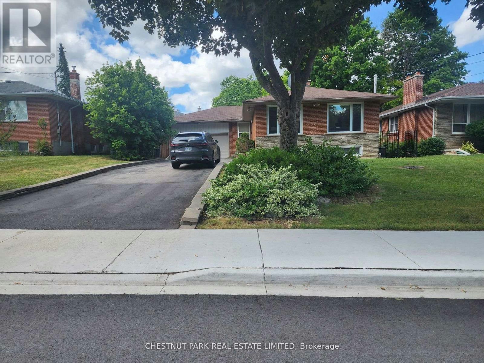 184 Burbank Drive, Toronto, ON, M2K 1P4