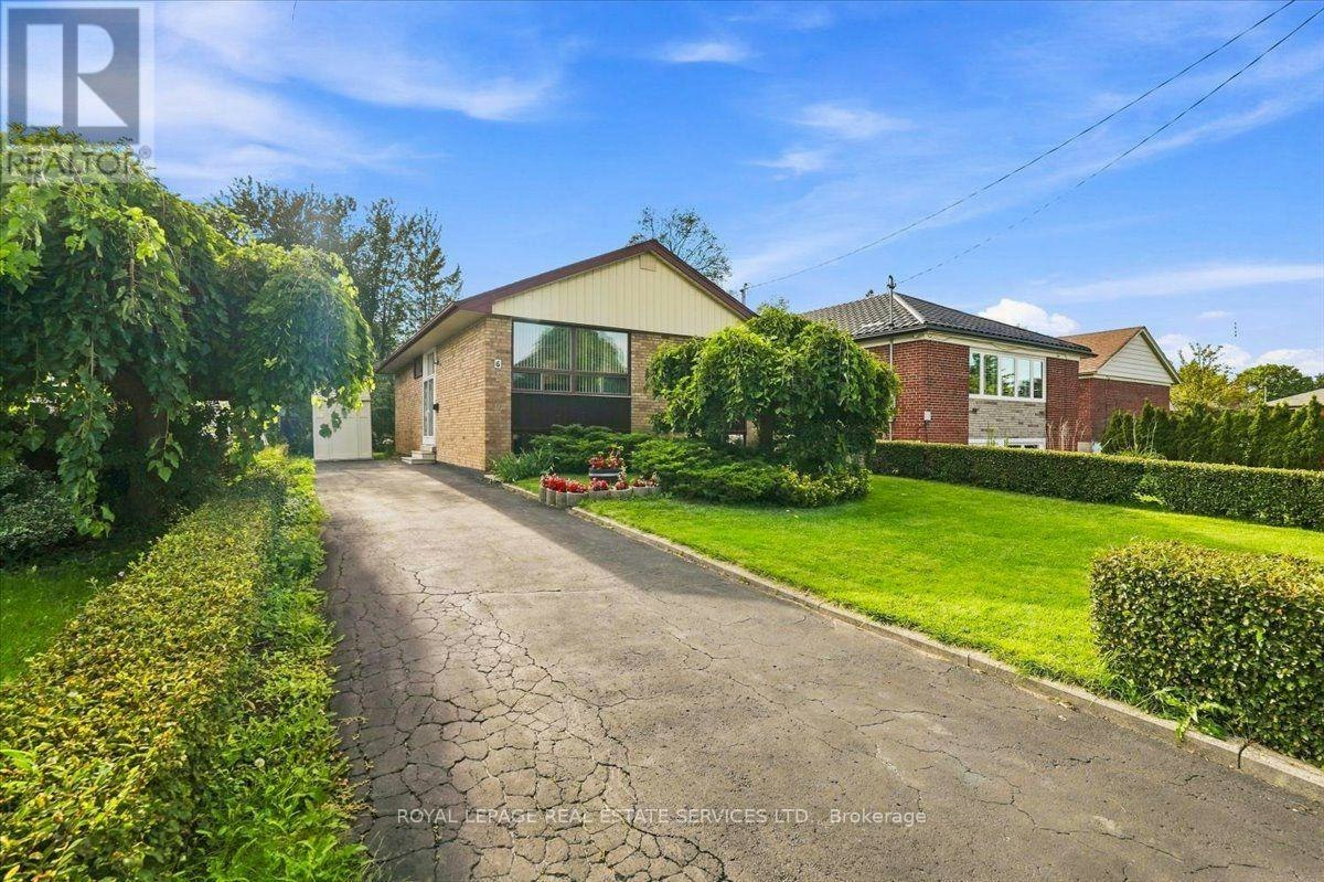 6 Clifford Court, Toronto, ON, M1R 3L3