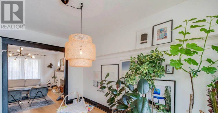 74 Oak Park Avenue, Toronto, ON, M4C 4M3 - 9