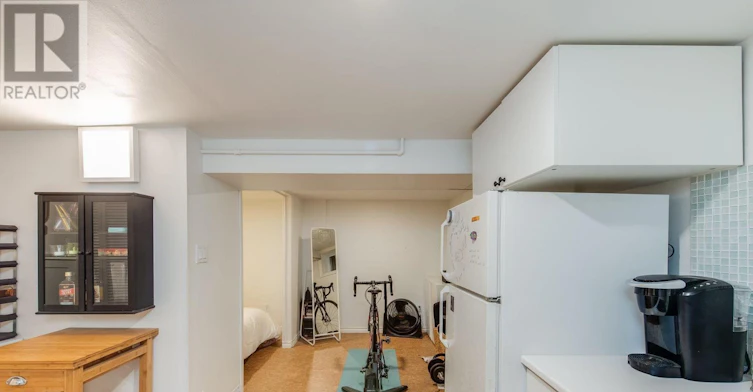 74 Oak Park Avenue, Toronto, ON, M4C 4M3 - 20