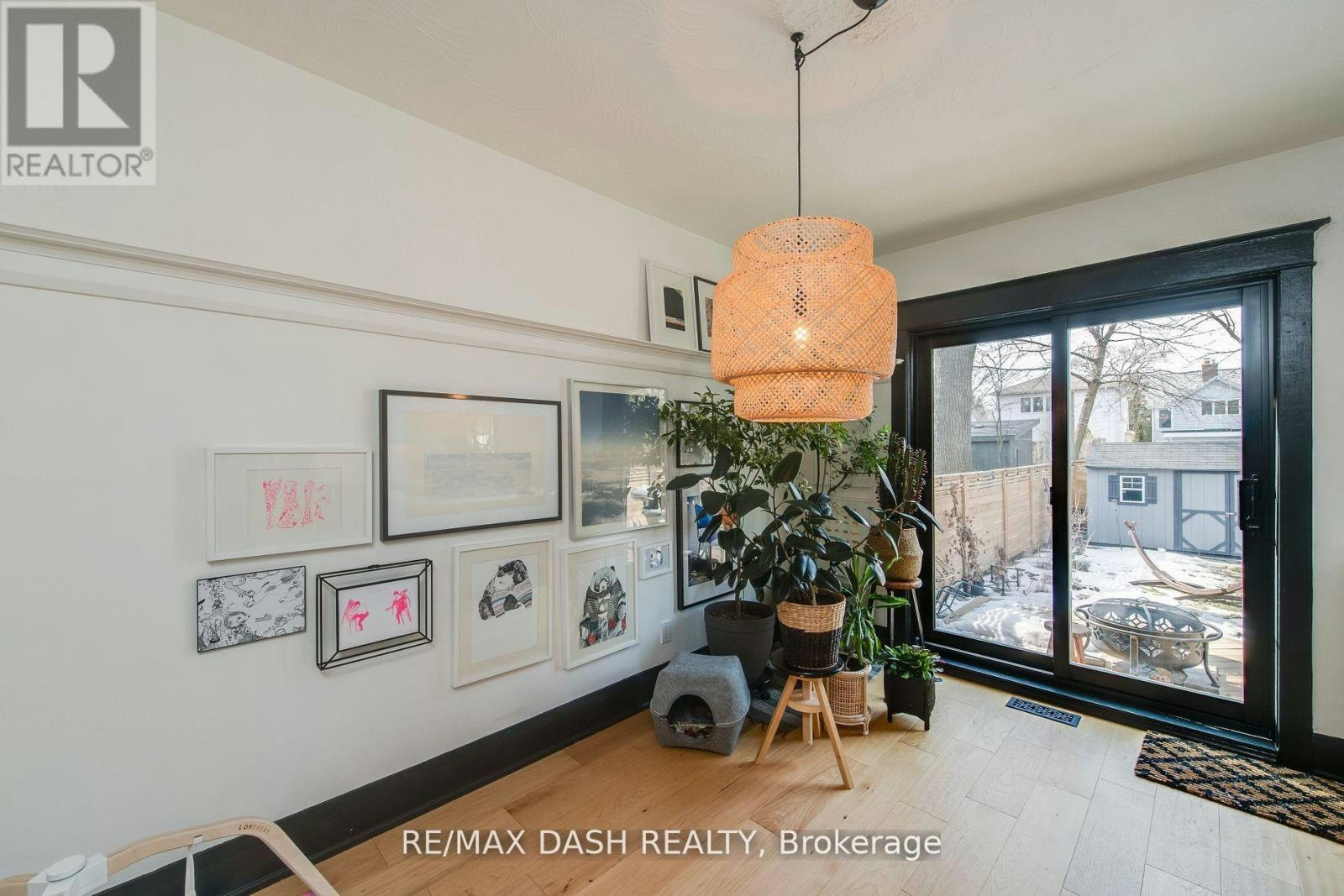 74 Oak Park Avenue, Toronto, ON, M4C 4M3 - 8