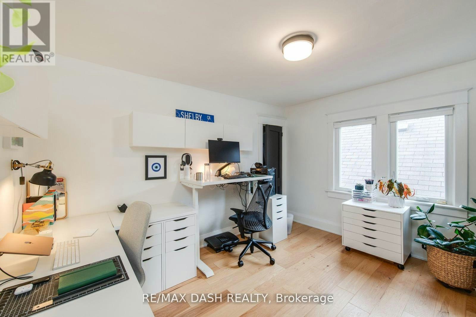 74 Oak Park Avenue, Toronto, ON, M4C 4M3 - 17