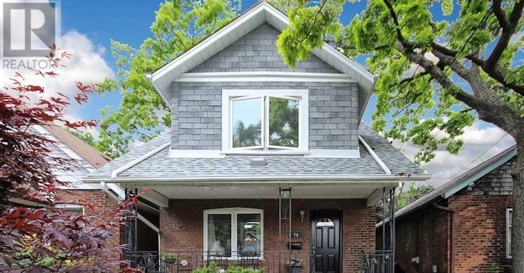 74 Oak Park Avenue, Toronto, ON, M4C 4M3