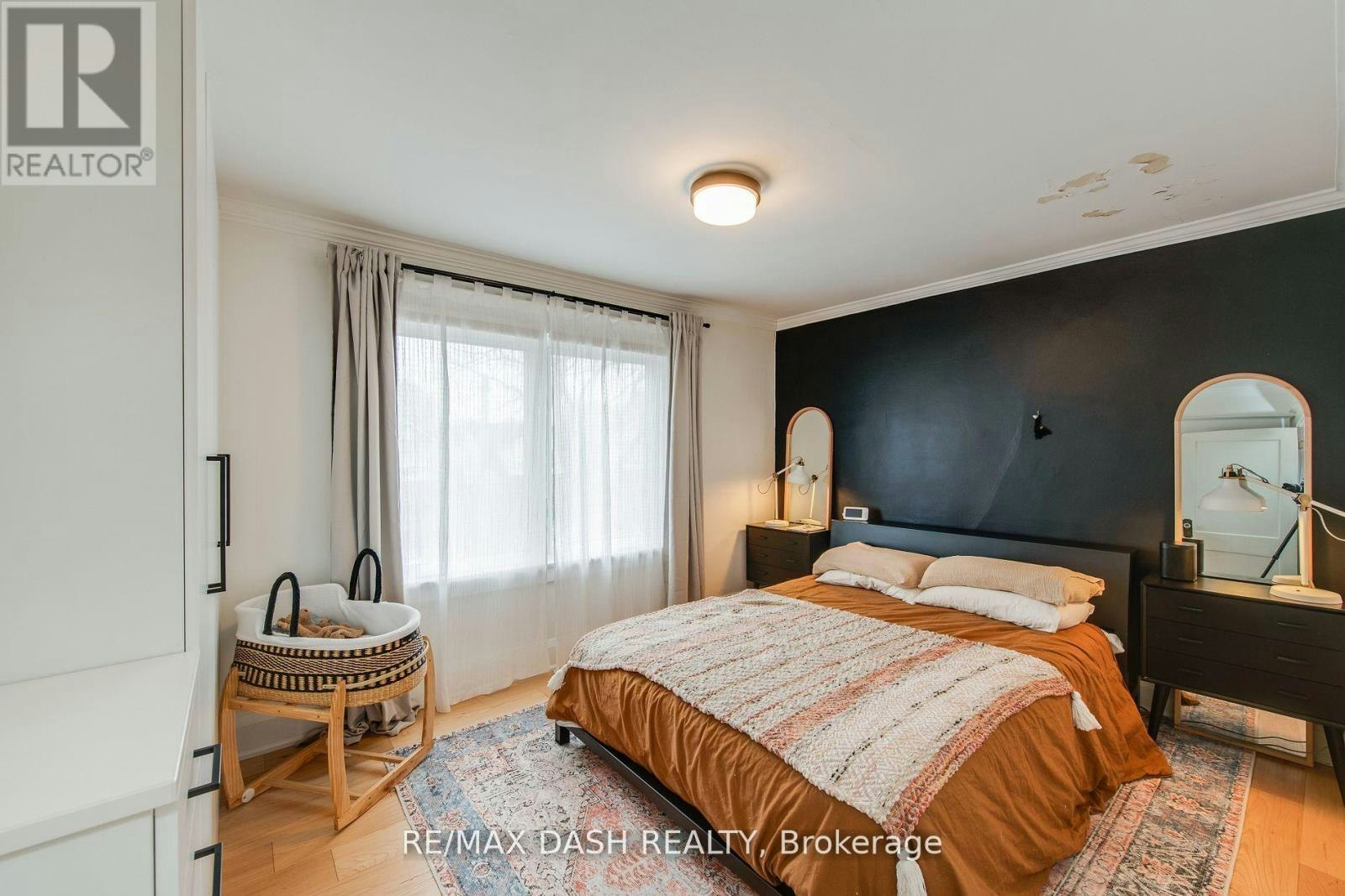 74 Oak Park Avenue, Toronto, ON, M4C 4M3 - 13