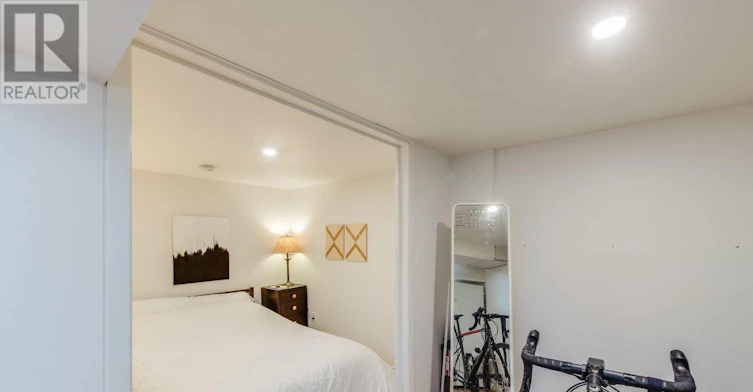 74 Oak Park Avenue, Toronto, ON, M4C 4M3 - 19