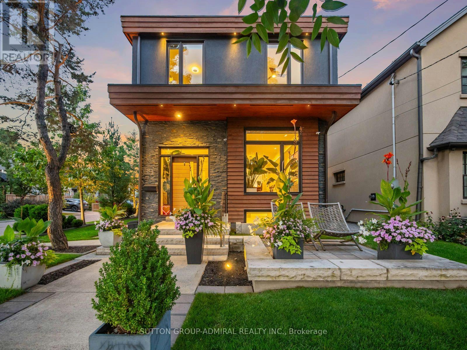 39 Red Deer Avenue, Toronto, ON, M1N 2Z1