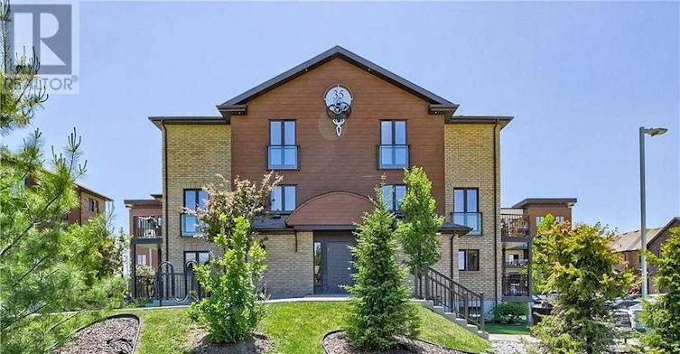 5-35 Madelaine Drive, Barrie, ON, L4N 9T2