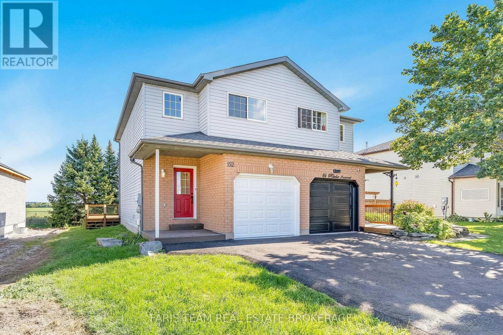152 Ritchie Crescent, Springwater, ON, L0L 1P0