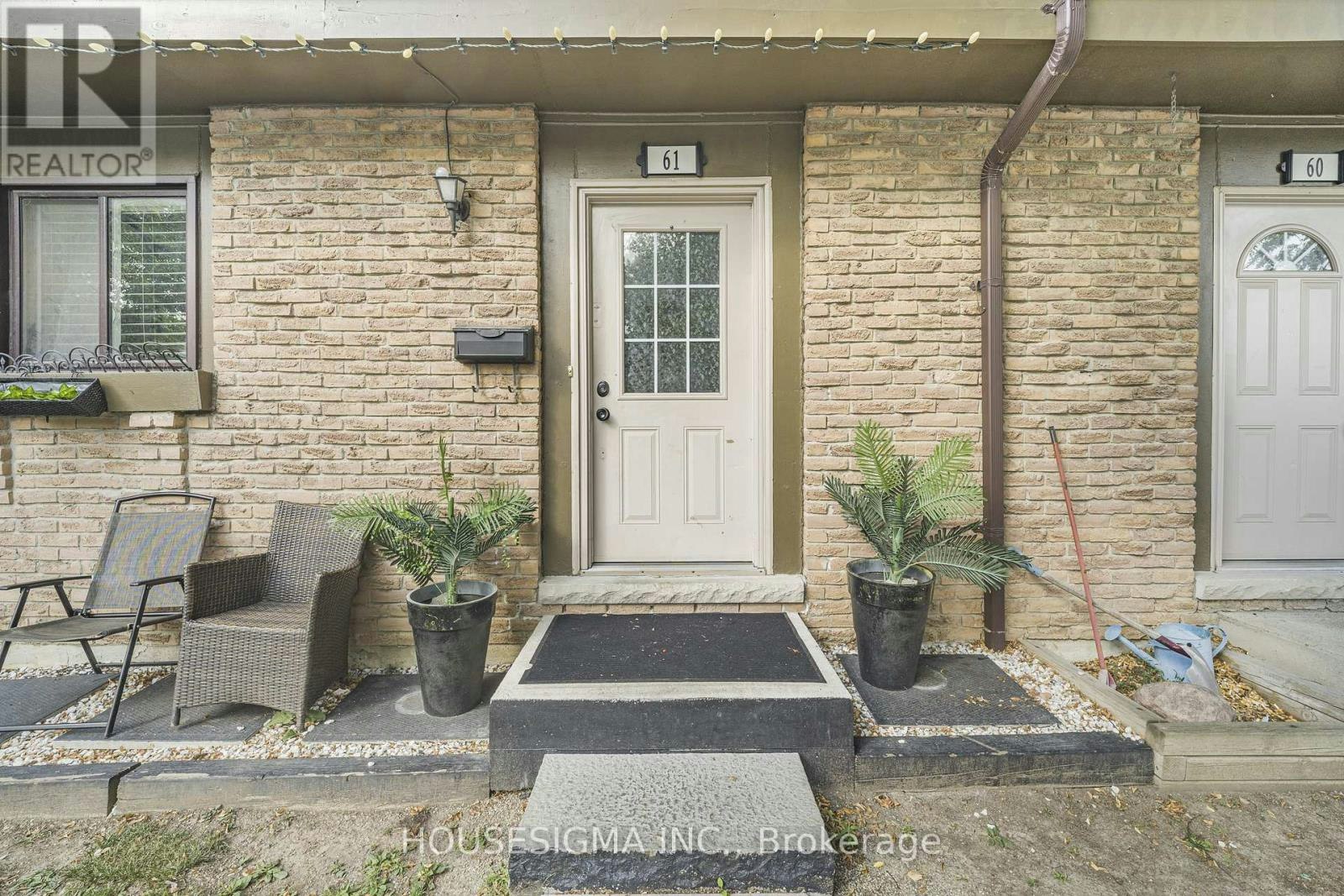 61-105 Hansen Road N, Brampton, ON, L6V 3C9