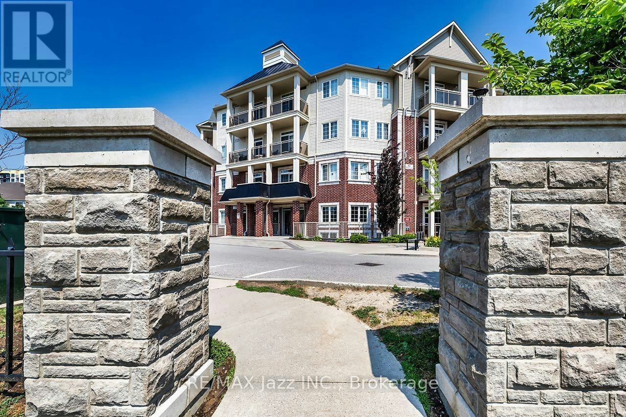 116-84 Aspen Springs Drive, Clarington, ON, L1C 0V3