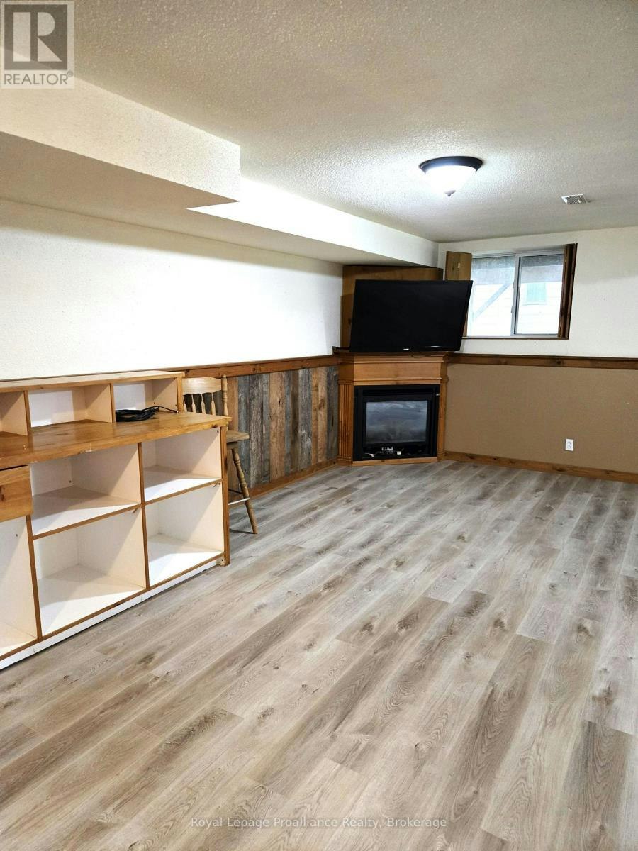 11 Carrying Place Road, Quinte West, ON, K8V 3E6 - 34