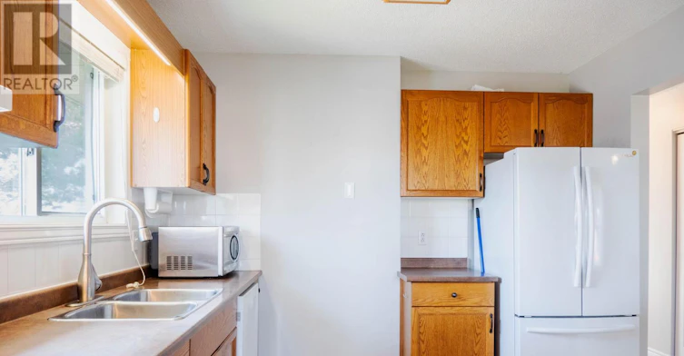 11 Carrying Place Road, Quinte West, ON, K8V 3E6 - 11