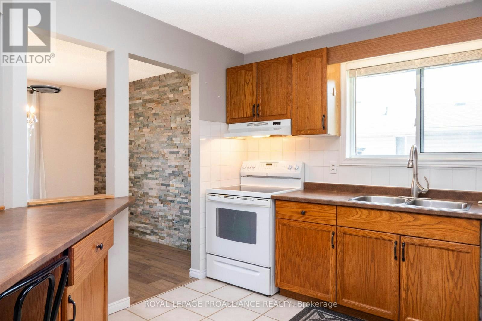 11 Carrying Place Road, Quinte West, ON, K8V 3E6 - 15