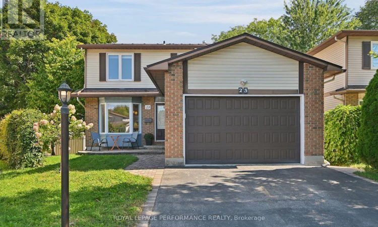 23 Liston Crescent