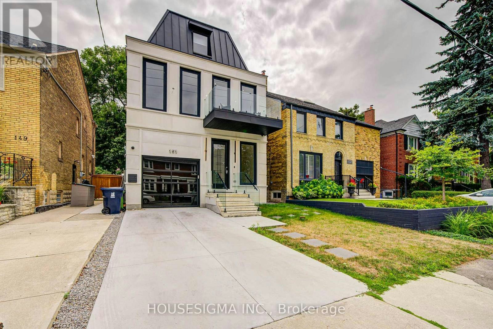 151 Dewbourne Avenue, Toronto, ON, M6C 1Z1