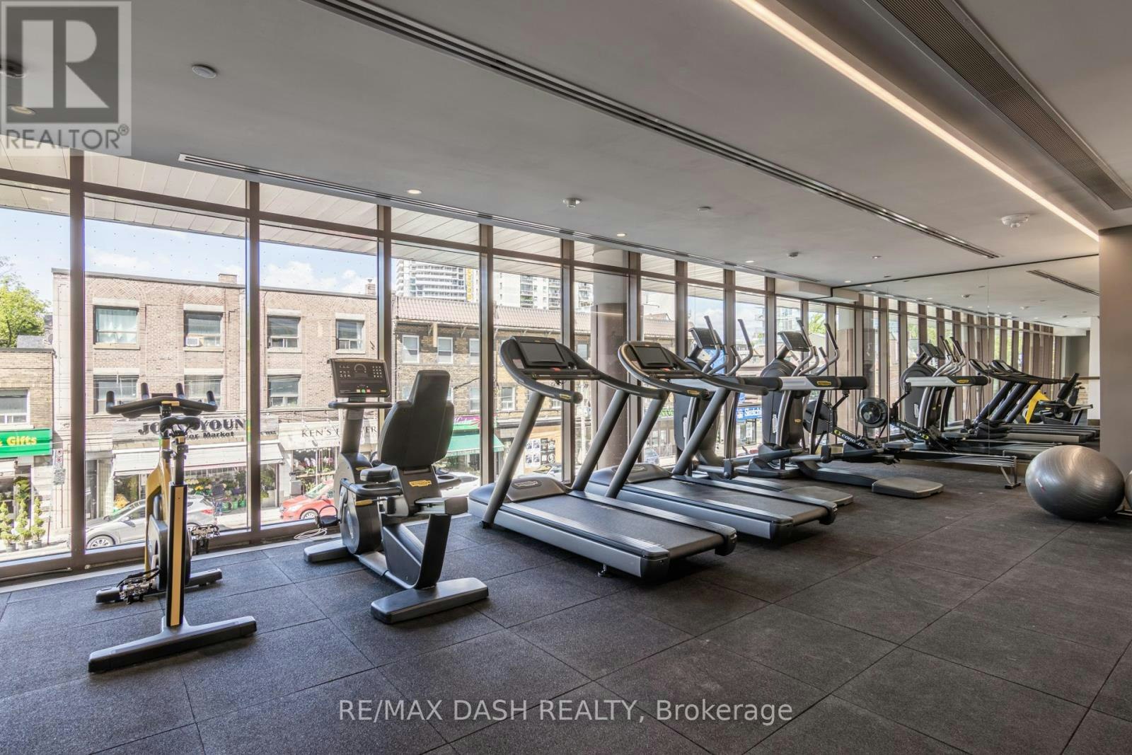 310-151 Avenue Road, Toronto, ON, M5R 2H7 - 11