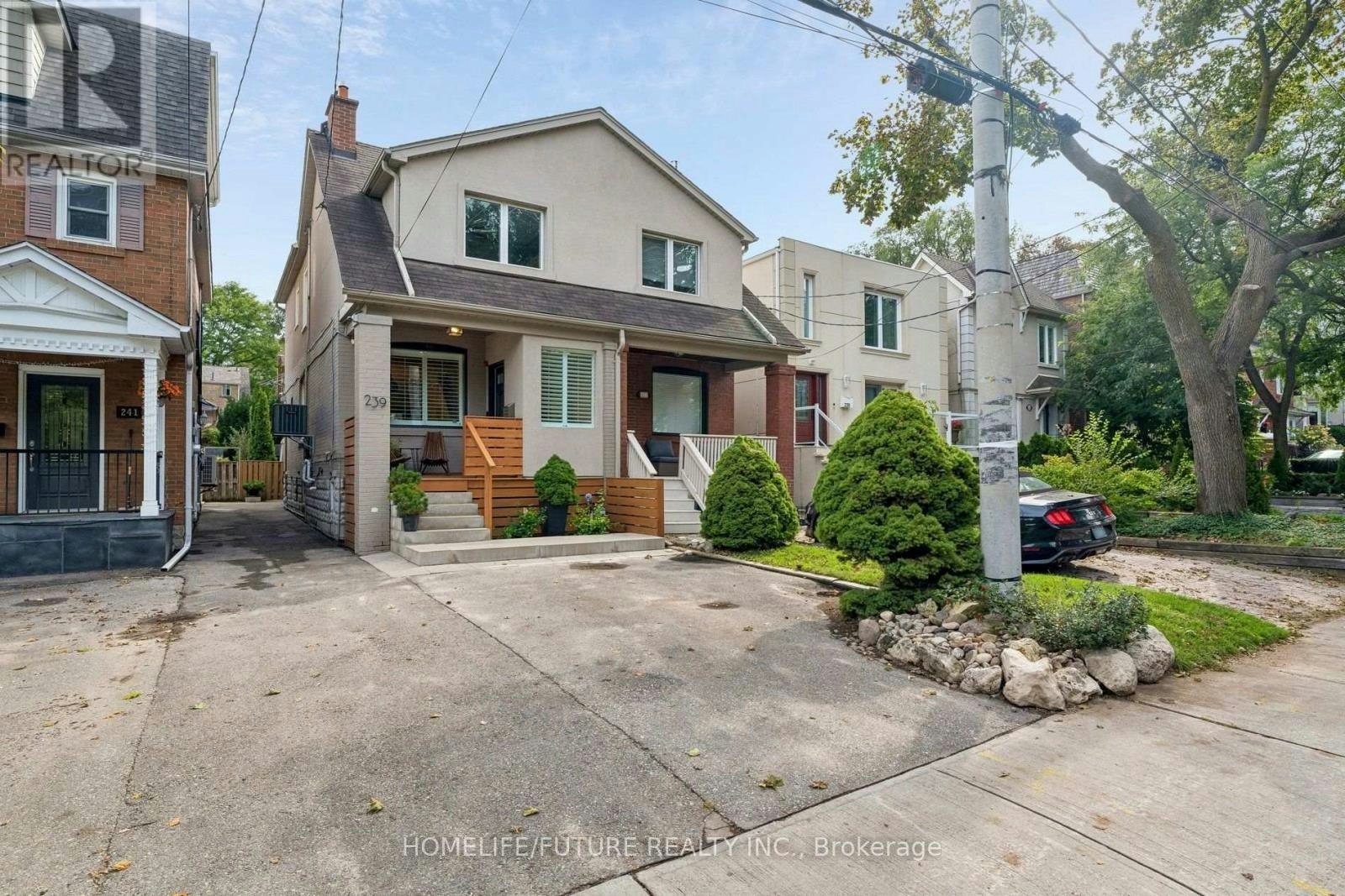 239 Broadway Avenue, Toronto, ON, M4P 1W1