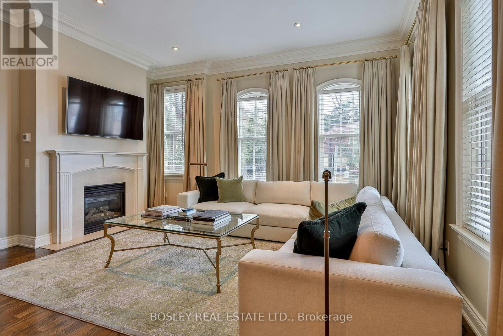 74 Aberdeen Avenue, Toronto, ON, M4X 1A2