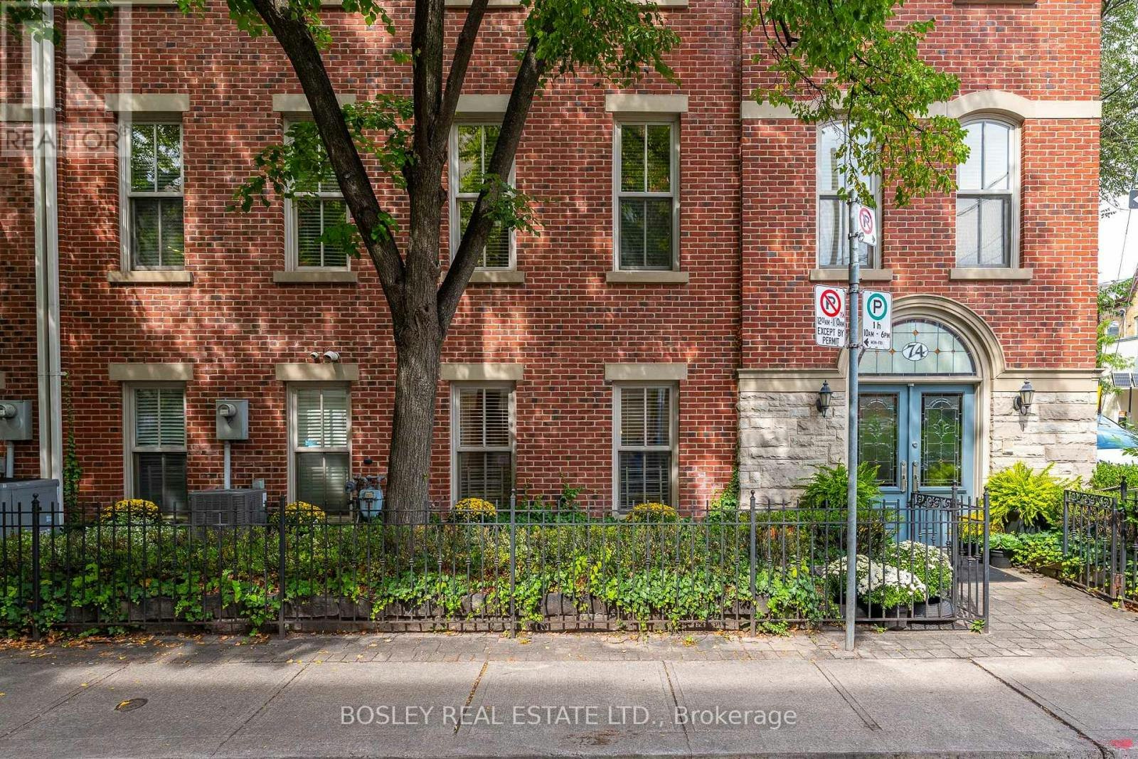 74 Aberdeen Avenue, Toronto, ON, M4X 1A2