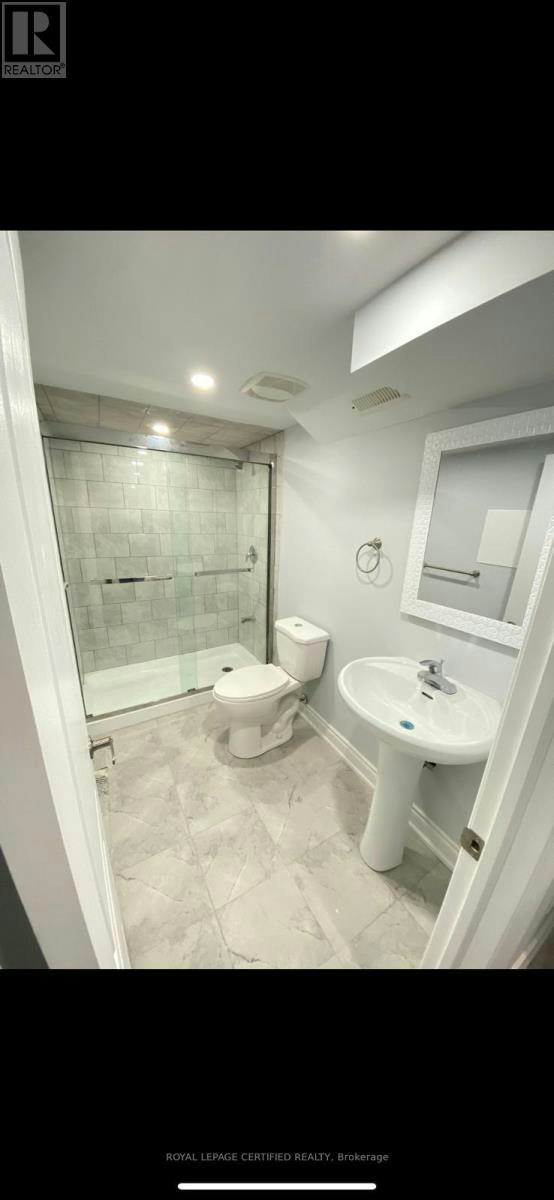 33 Truro Circle, Brampton, ON, L7A 0C4 - 7