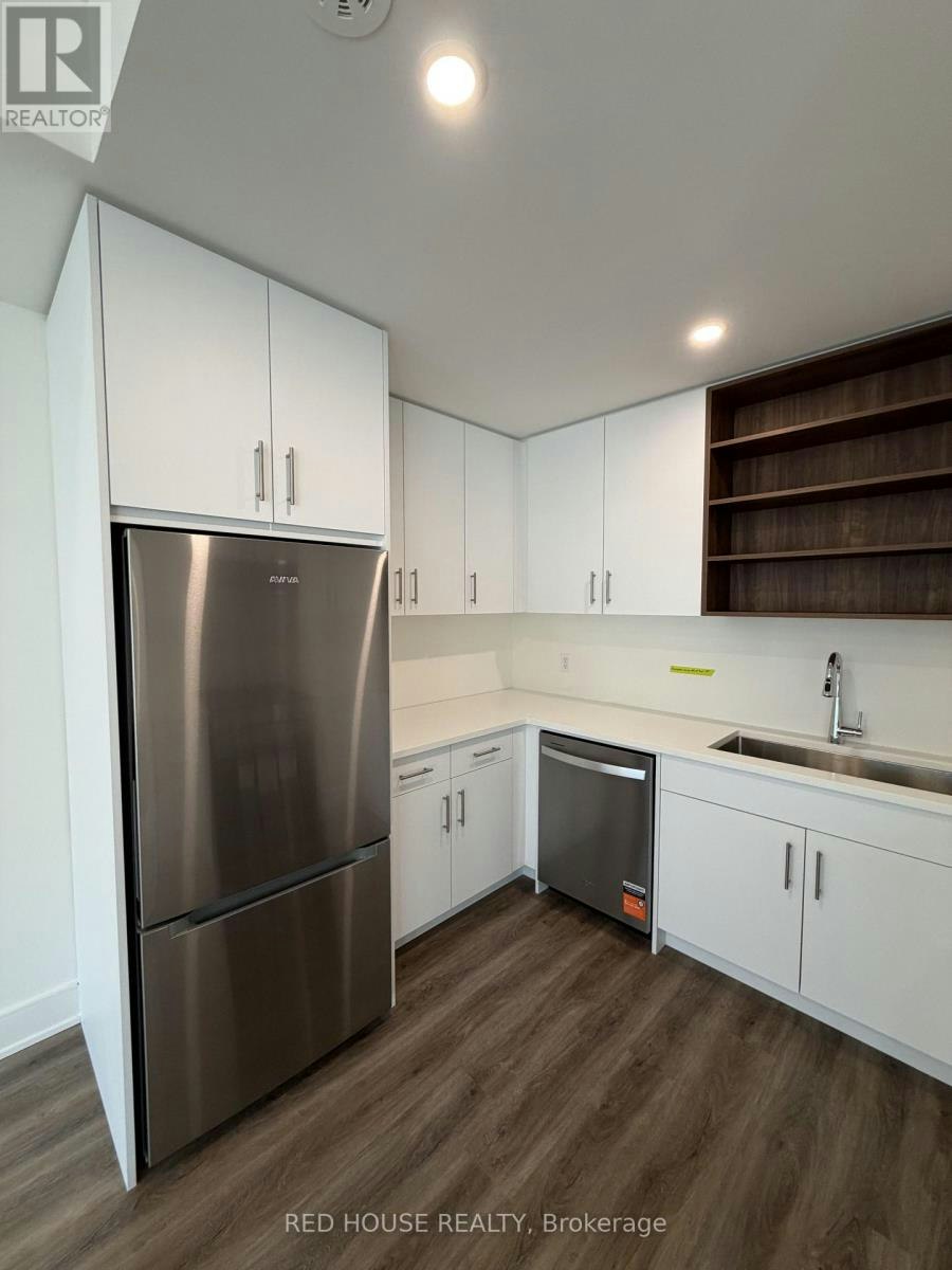 216 Ellis Avenue, St. Catharines, ON, L2P 0H2 - 11