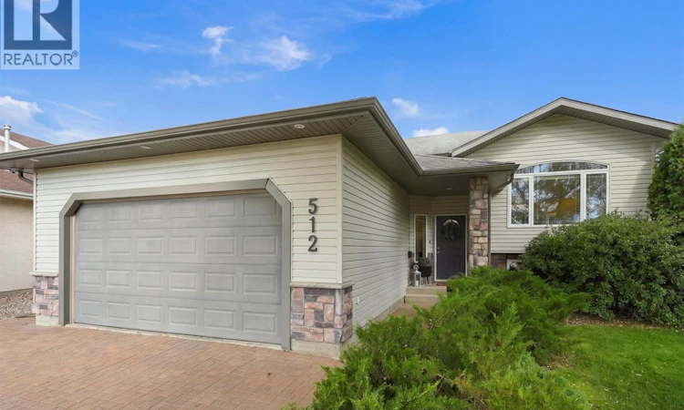 512 Ens Crescent