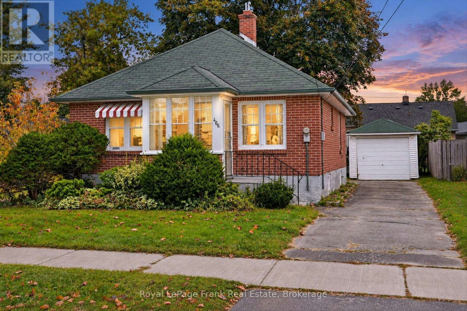 466 Edison Avenue, Peterborough, ON, K9J 4G3