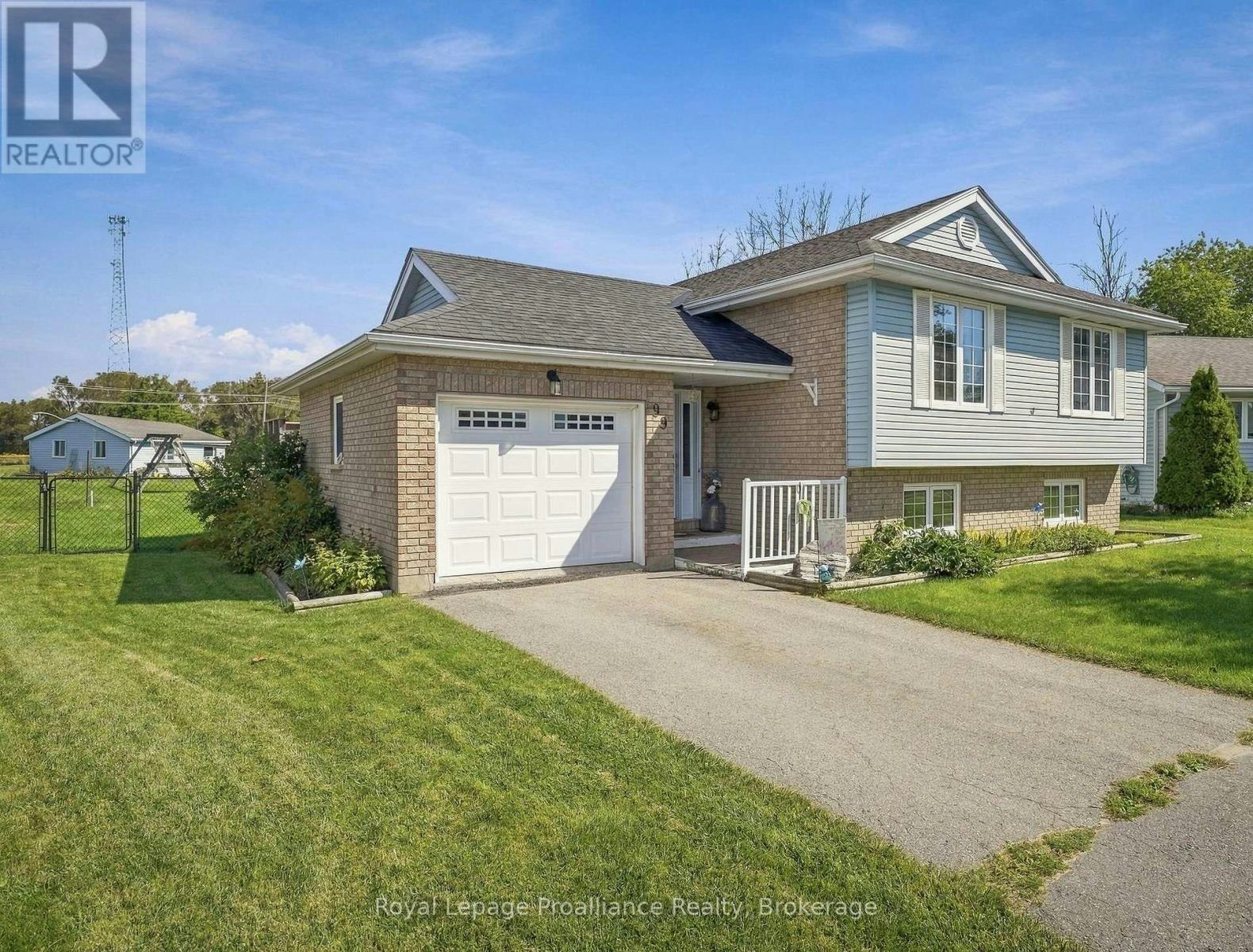 99 Westwind Crescent, Prince Edward County, ON, K0K 3L0