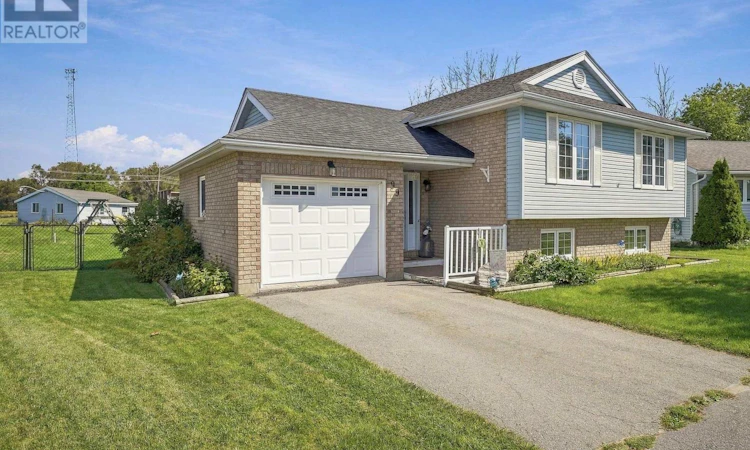 99 Westwind Crescent