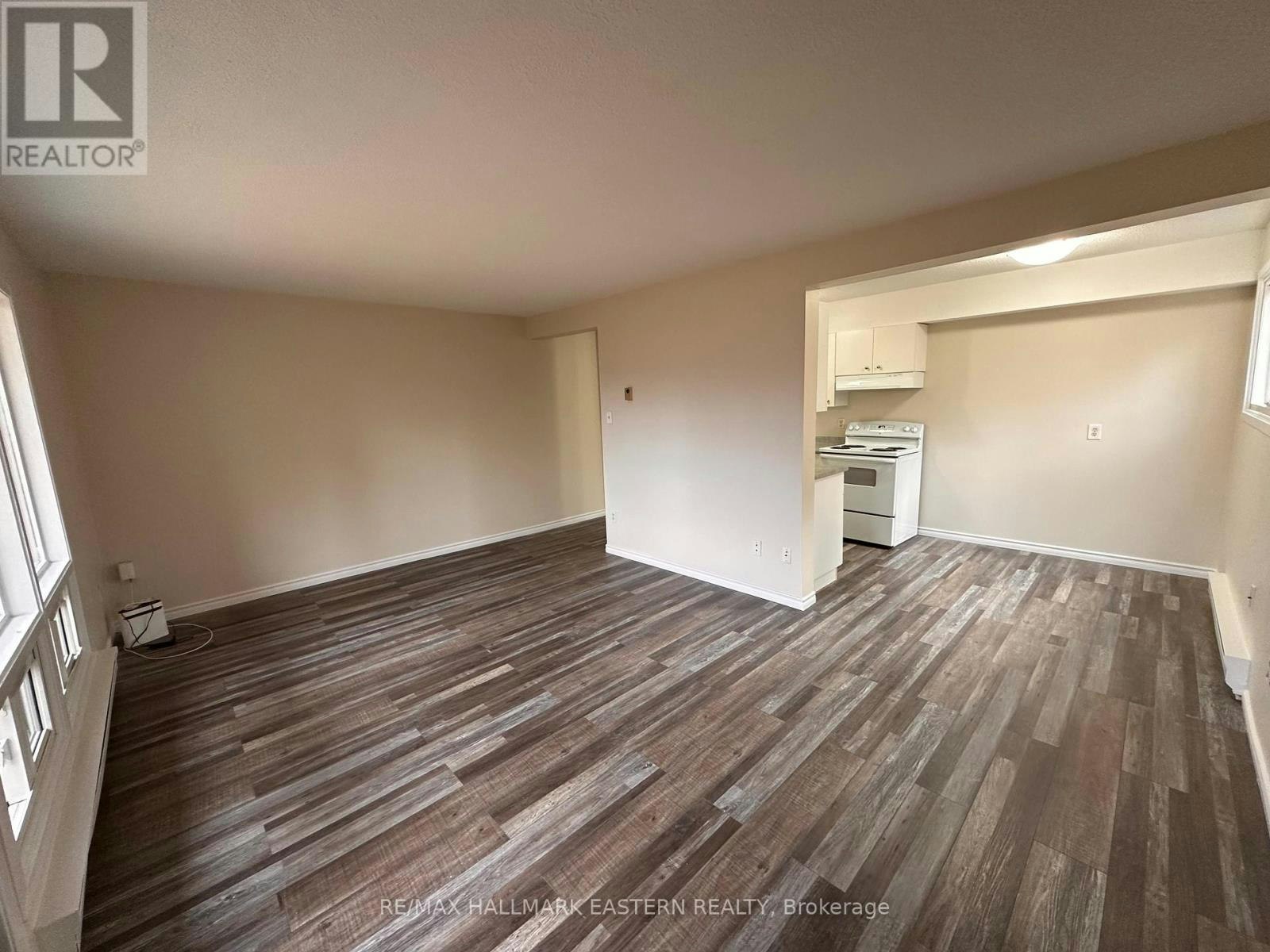 203-106 Lansdowne Street, Peterborough, ON, K9J 1Y1 - 8