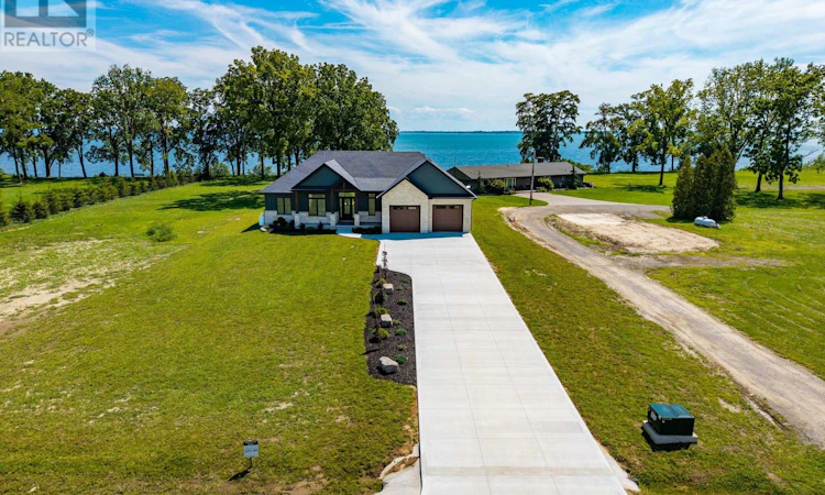 25 Black Walnut Drive