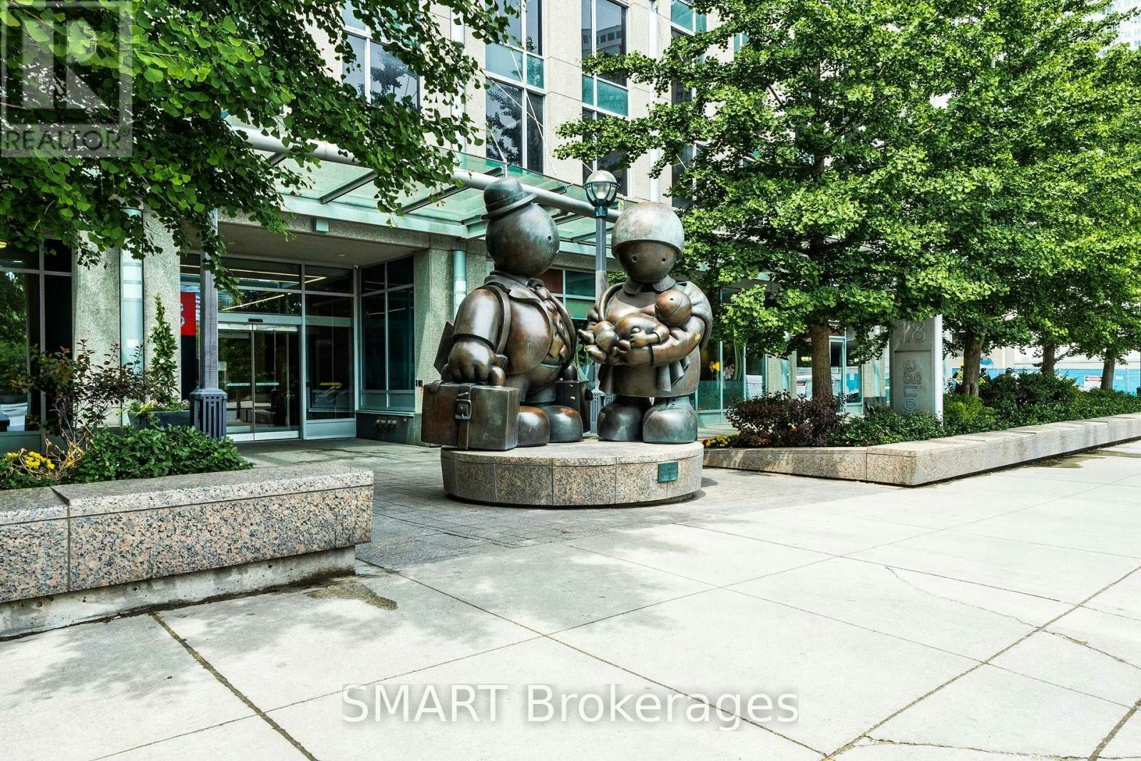 713-18 Yonge Street, Toronto, ON, M5E 1Z8 - 2