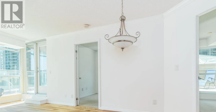 713-18 Yonge Street, Toronto, ON, M5E 1Z8 - 17
