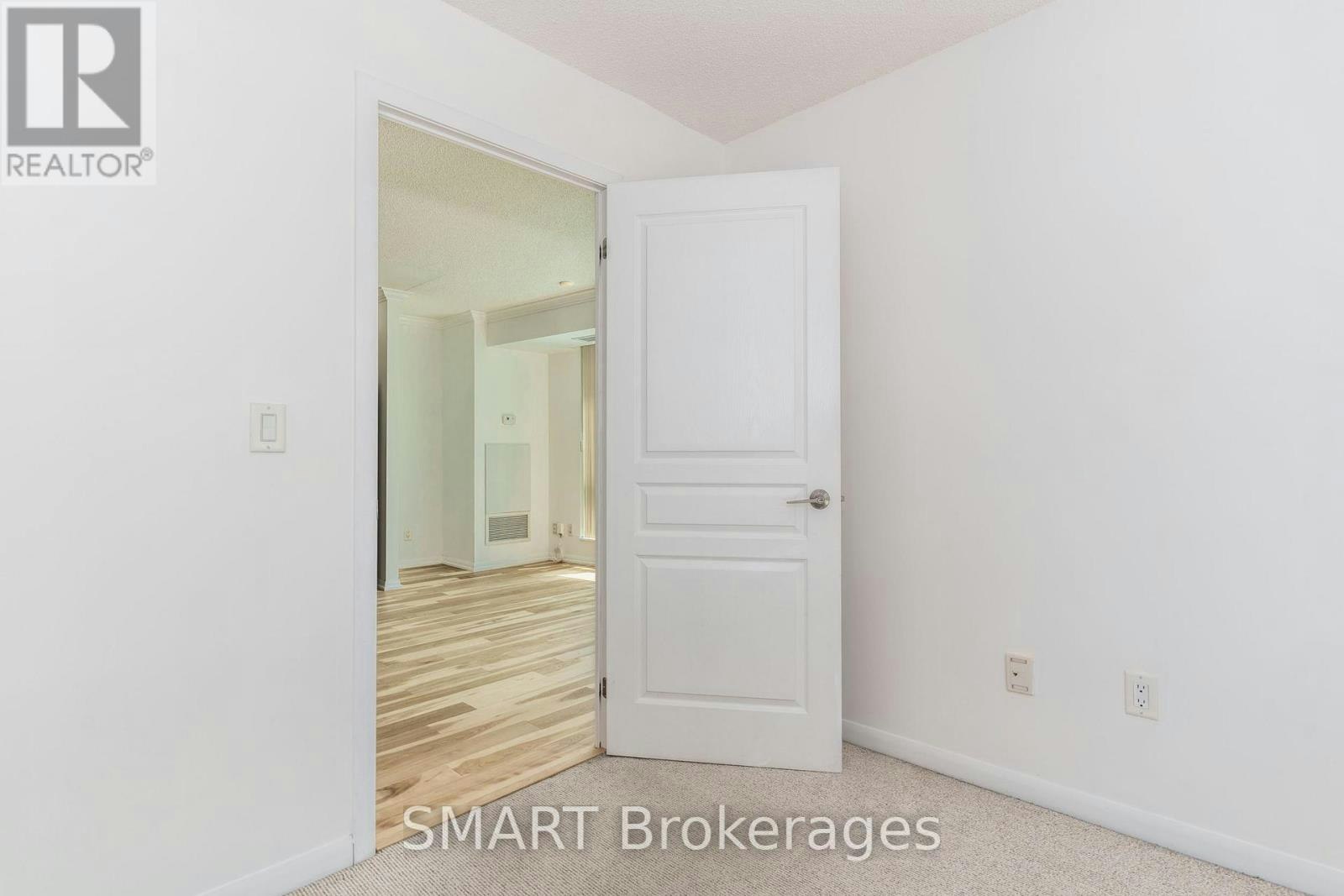 713-18 Yonge Street, Toronto, ON, M5E 1Z8 - 26