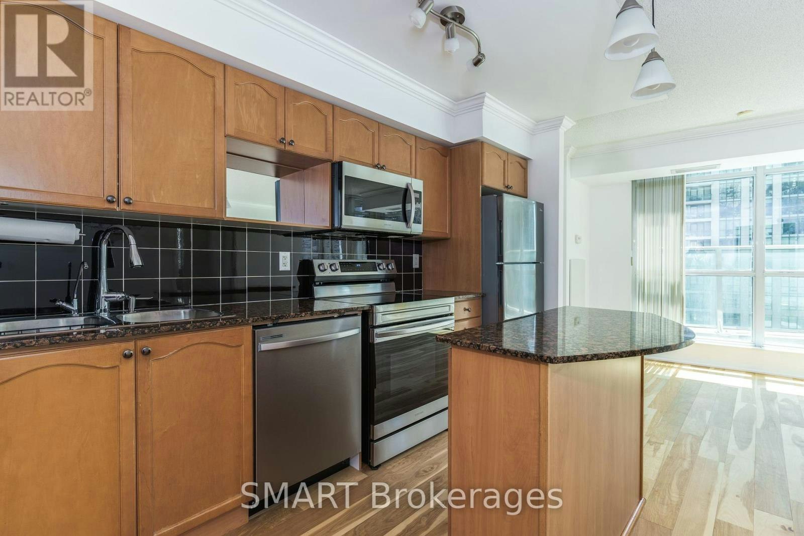 713-18 Yonge Street, Toronto, ON, M5E 1Z8 - 12