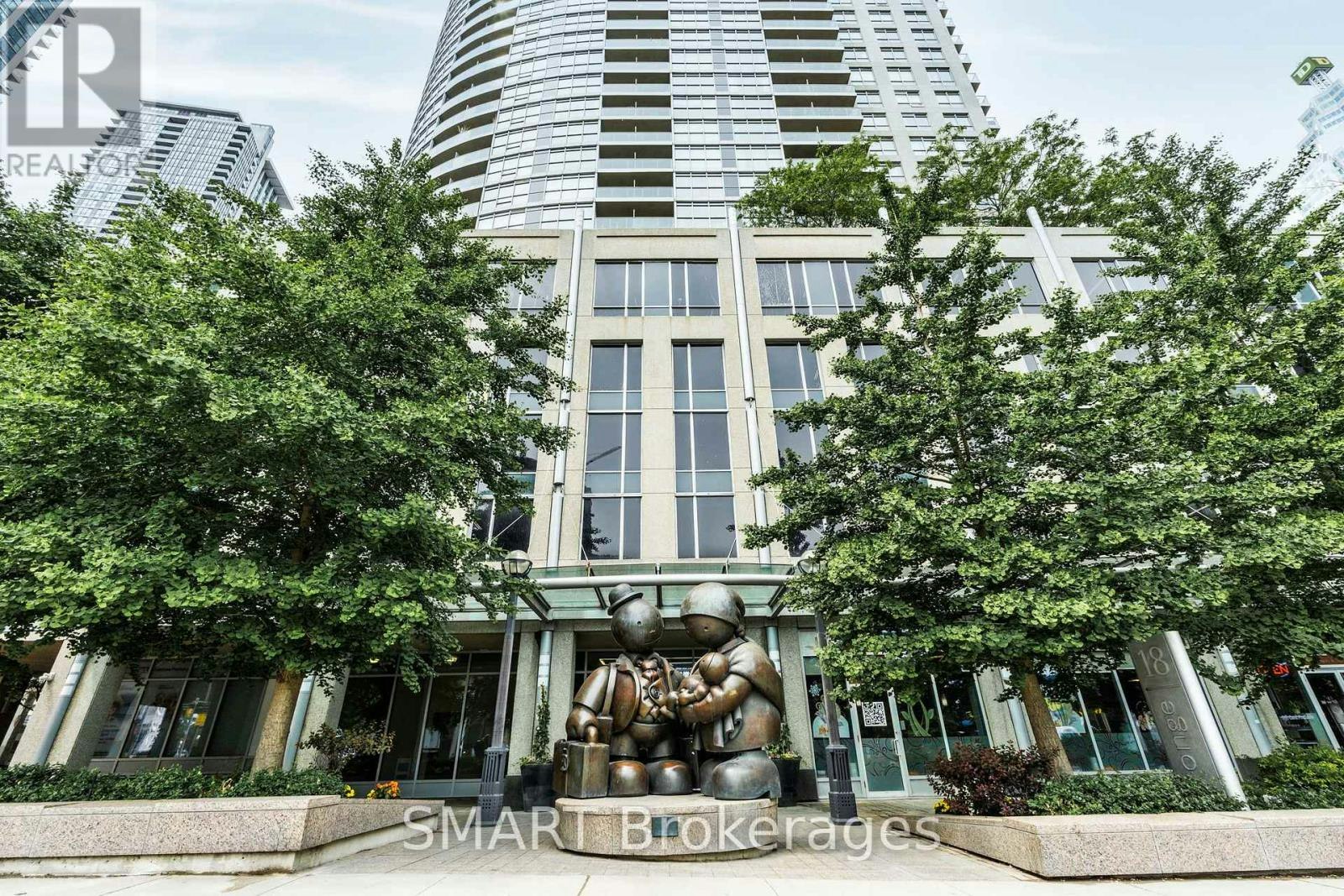 713-18 Yonge Street, Toronto, ON, M5E 1Z8