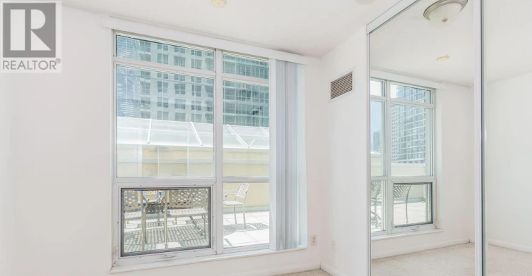 713-18 Yonge Street, Toronto, ON, M5E 1Z8 - 24