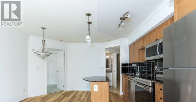 713-18 Yonge Street, Toronto, ON, M5E 1Z8 - 15