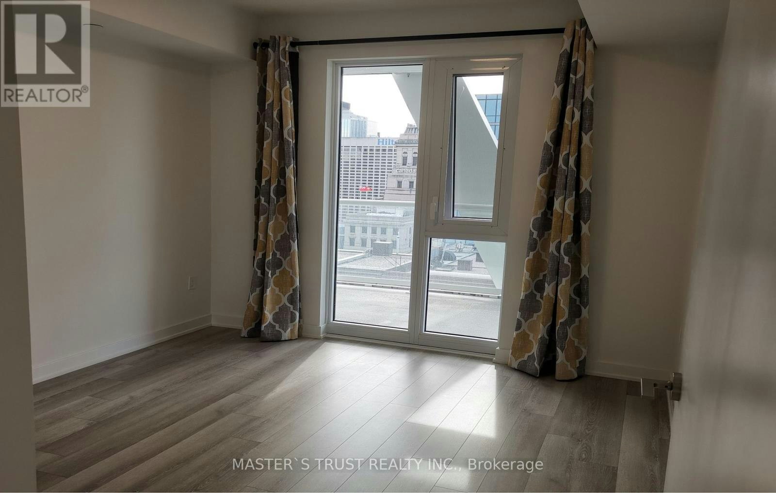 1916-230 Simcoe Street S, Toronto, ON, M5T 1T4 - 6