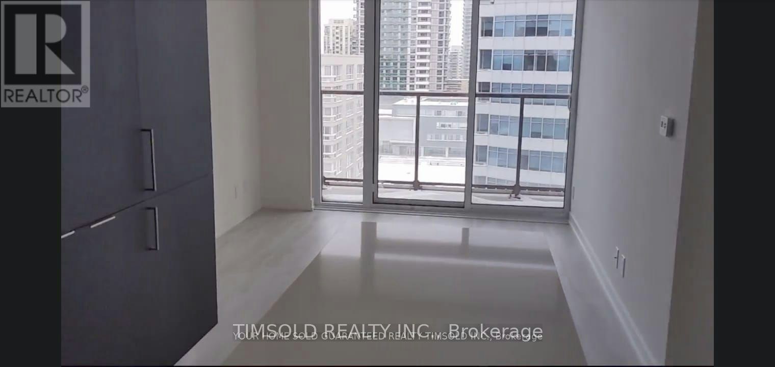 33 Helendale Avenue, Toronto, ON, M4R 0A4 - 2