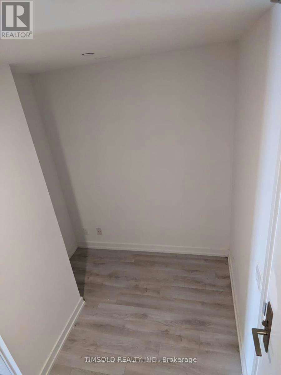 33 Helendale Avenue, Toronto, ON, M4R 0A4 - 8