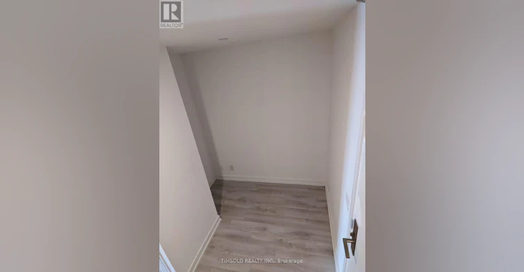 33 Helendale Avenue, Toronto, ON, M4R 0A4 - 8