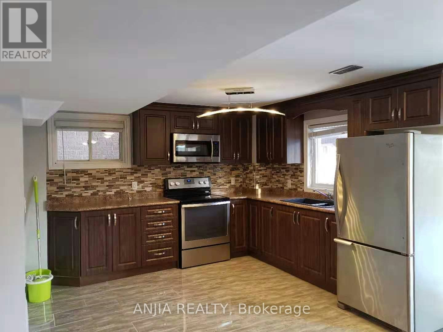 BSMT-11 Luce Drive, Ajax, ON, L1Z 0K2 - 4