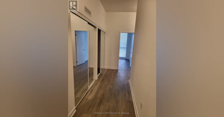 512-10 Honeycrisp Crescent, Vaughan, ON, L4K 0M7 - 5