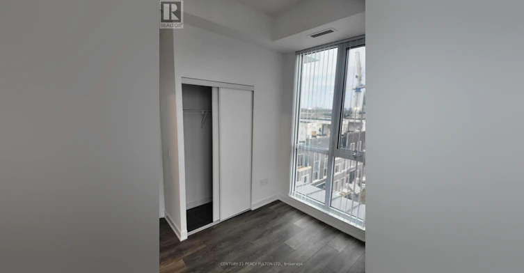 512-10 Honeycrisp Crescent, Vaughan, ON, L4K 0M7 - 19